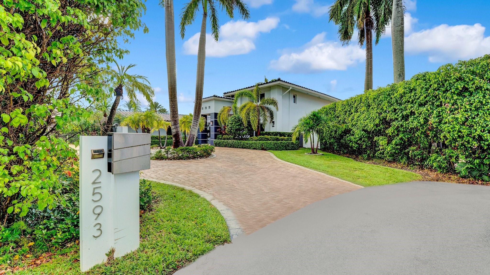 SANTA BARBARA SHORES - Residential