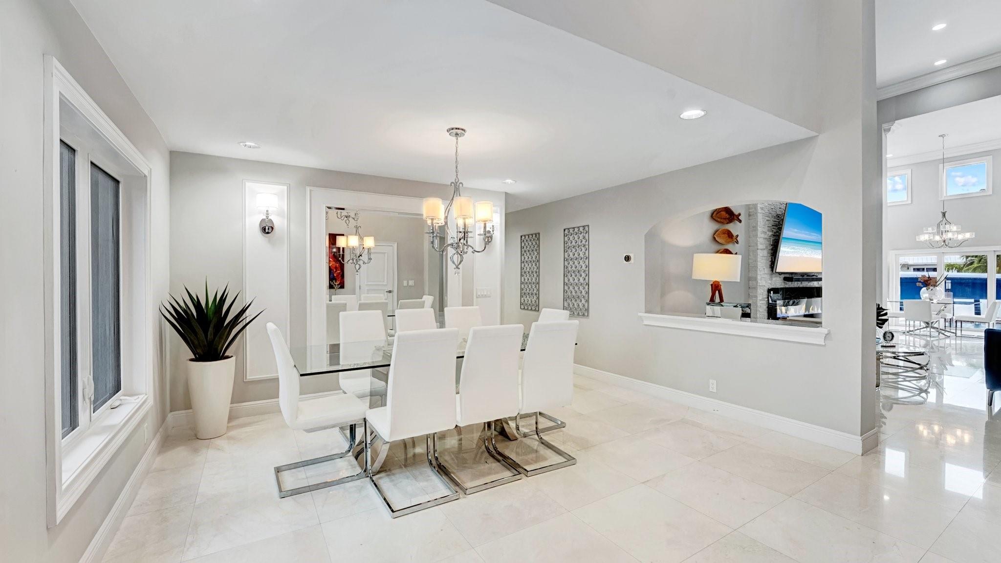 SANTA BARBARA SHORES - Residential