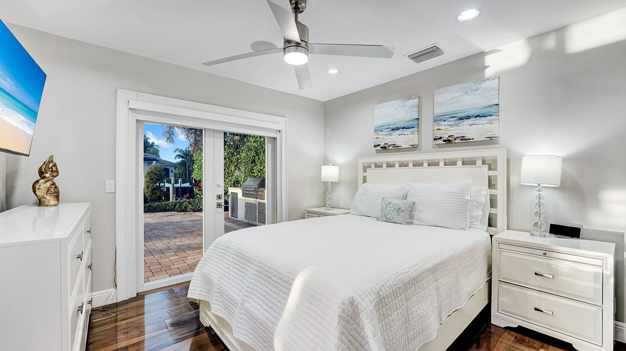 SANTA BARBARA SHORES - Residential