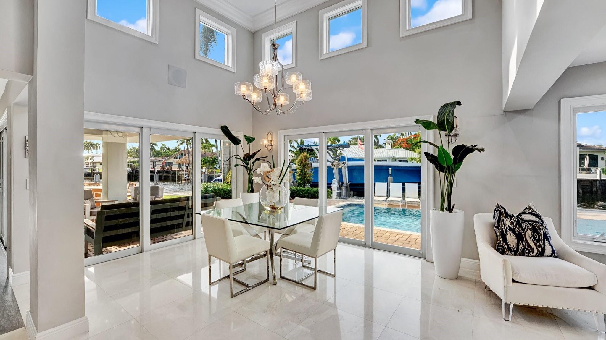 SANTA BARBARA SHORES - Residential