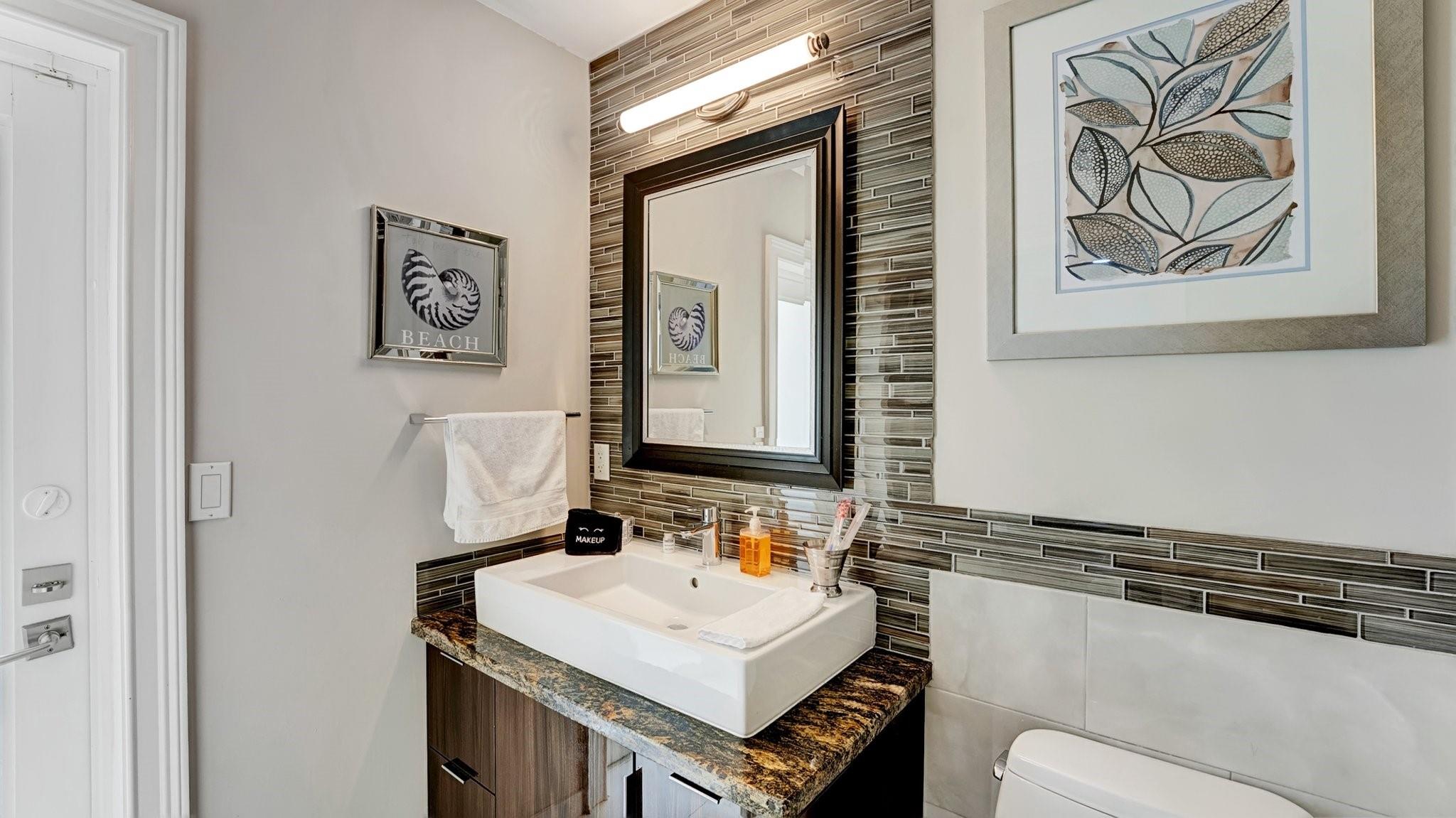 SANTA BARBARA SHORES - Residential