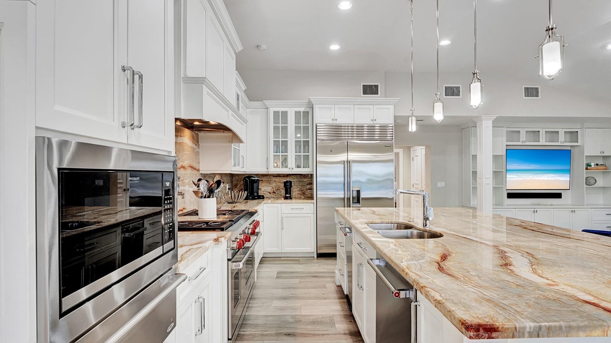 SANTA BARBARA SHORES - Residential