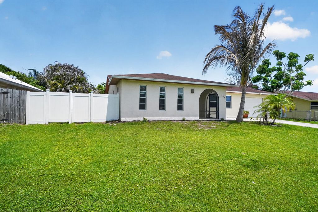 Photo of 549 SE Marydale Terrace, Port Saint Lucie, FL 34983 (MLS # B26032172)