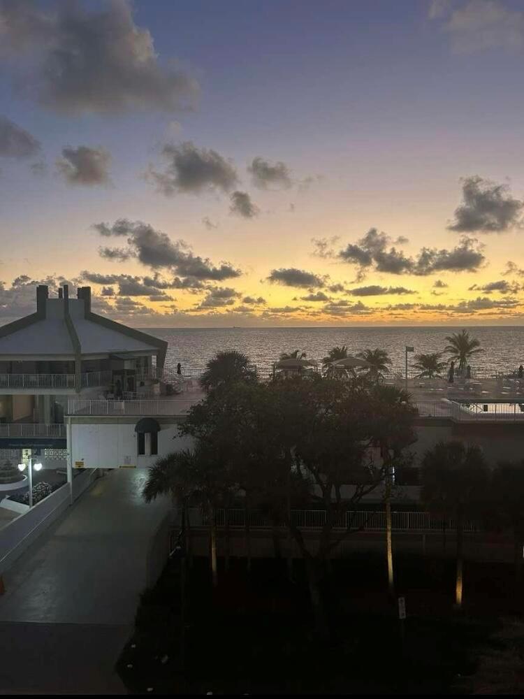 POMPANO BEACH CLUB - Residential Lease