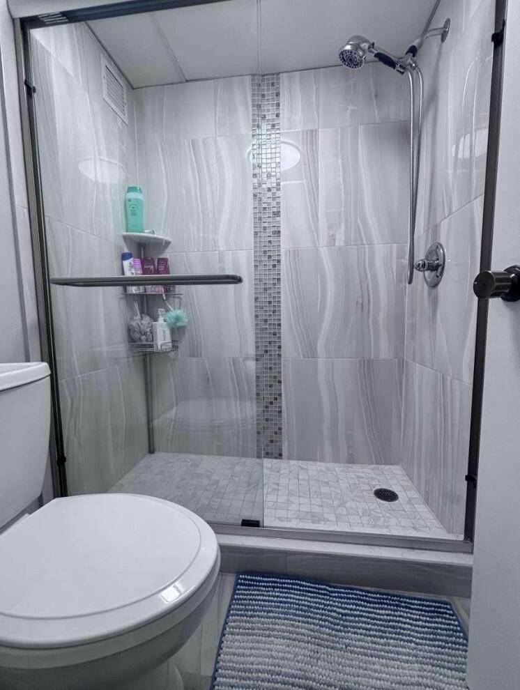 POMPANO BEACH CLUB - Residential Lease