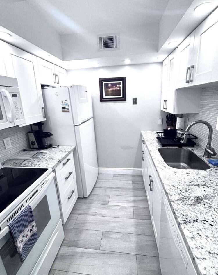 111 Briny Avenue 703