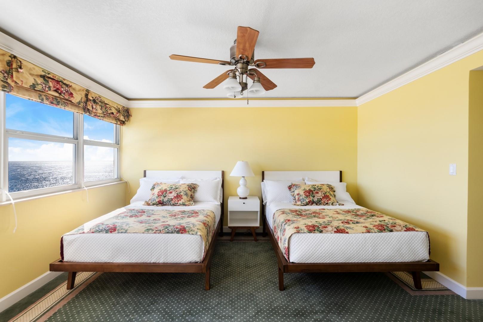 Everglades House Condo - Residential Lease