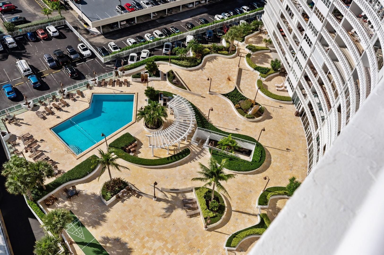 Everglades House Condo - Residential Lease