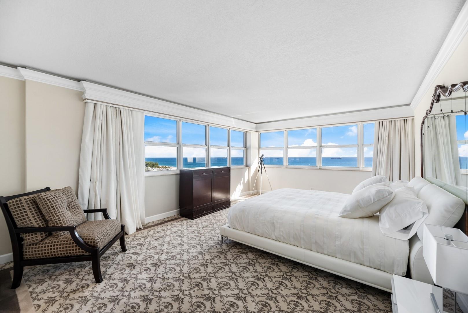 Everglades House Condo - Residential Lease