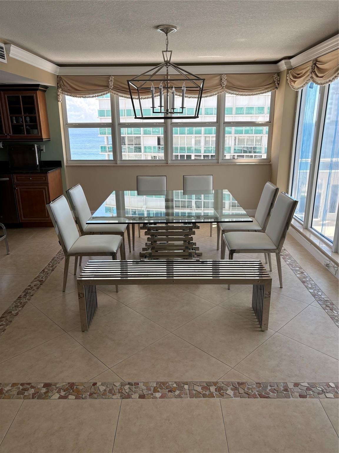 Everglades House Condo - Residential Lease
