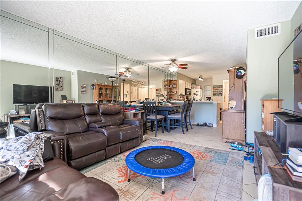CYPRESS BEND CONDO VII - Residential