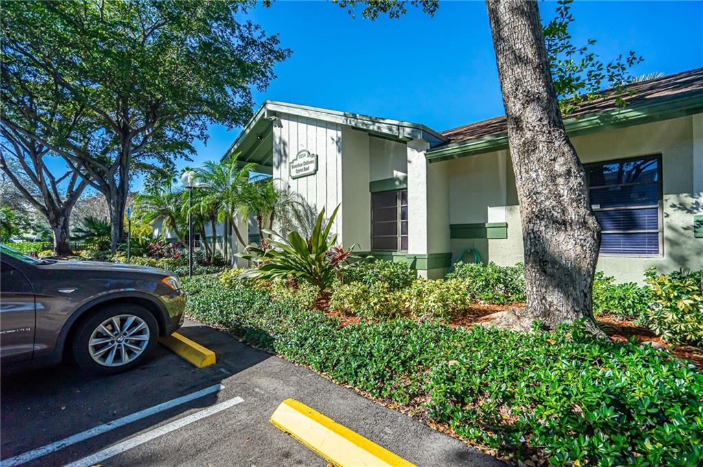 CYPRESS BEND CONDO VII - Residential