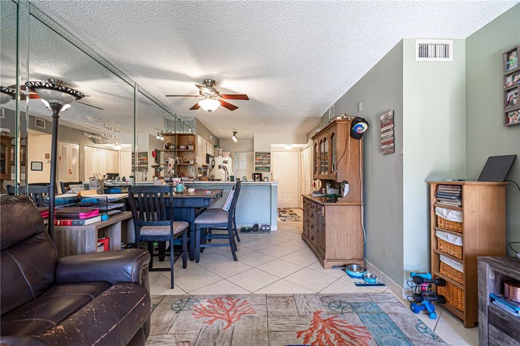 CYPRESS BEND CONDO VII - Residential