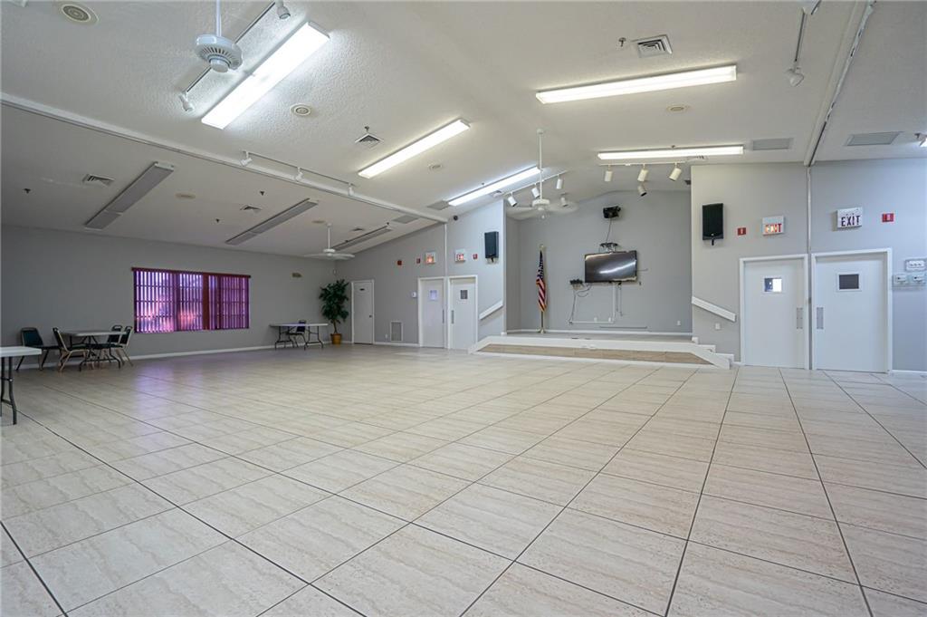 CYPRESS BEND CONDO VII - Residential