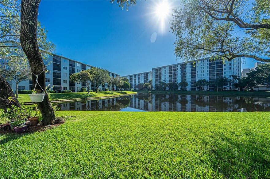 CURRENTLY RENTED TENANT ON A MONTH TO MONTH. CURRENT LEASE IS $1200 GREAT FIRST FLOOR LOCATION WITH A GORGEOUS LAKE VIEW. ENJOY THE VIEW FROM YOUR BACK PATIO WHILE WATCHING THE DUCKS SWIM AROUND. THIS UNIT FEATURES A FULL SIZE WASHER/DRYER AND IS FULLY TILED.   BUILDING 18 IS A SHORT WALK TO THE POOL AND CLUBHOUSE. CENTRALLY LOCATED, ALL AGES, 1 PET ALLOWED. TENANT ALLOWING SHOWING DURING MORNINGS WITH 24 HOUR NOTICE.