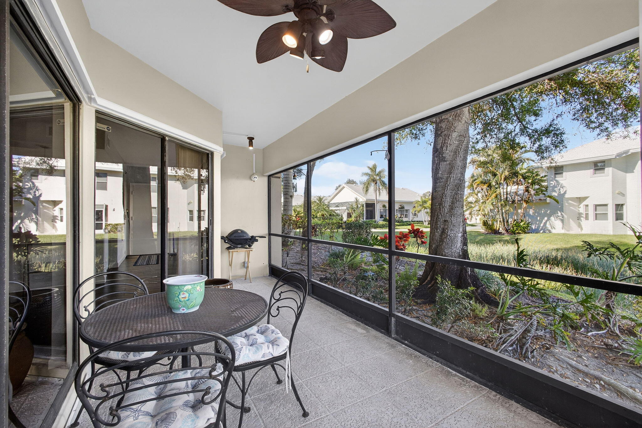 LAKES CONDO - Residential Lease