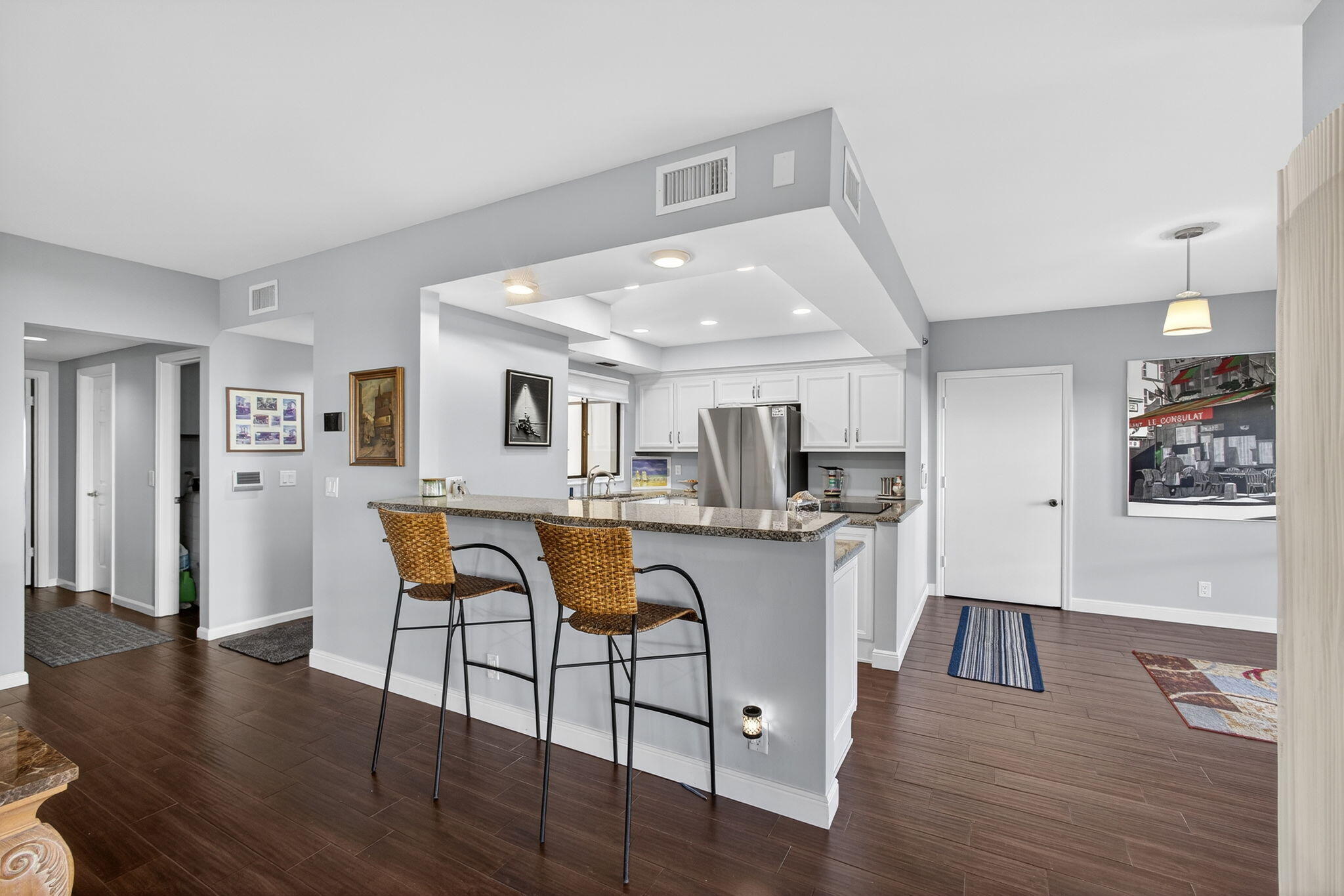 LAKES CONDO - Residential Lease