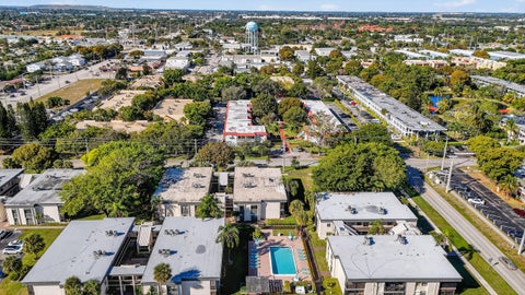 Tiny photo for 265 SE 10th Street #11C, Deerfield Beach, FL 33441 (MLS # B26078876)
