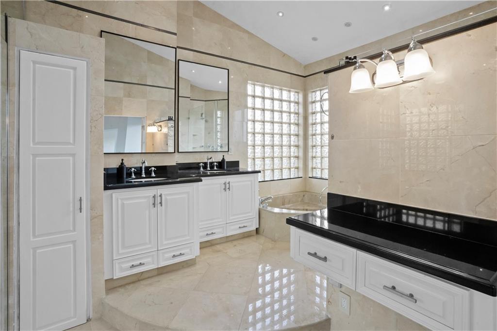 Coral Key Villas 5th Sec - Residential