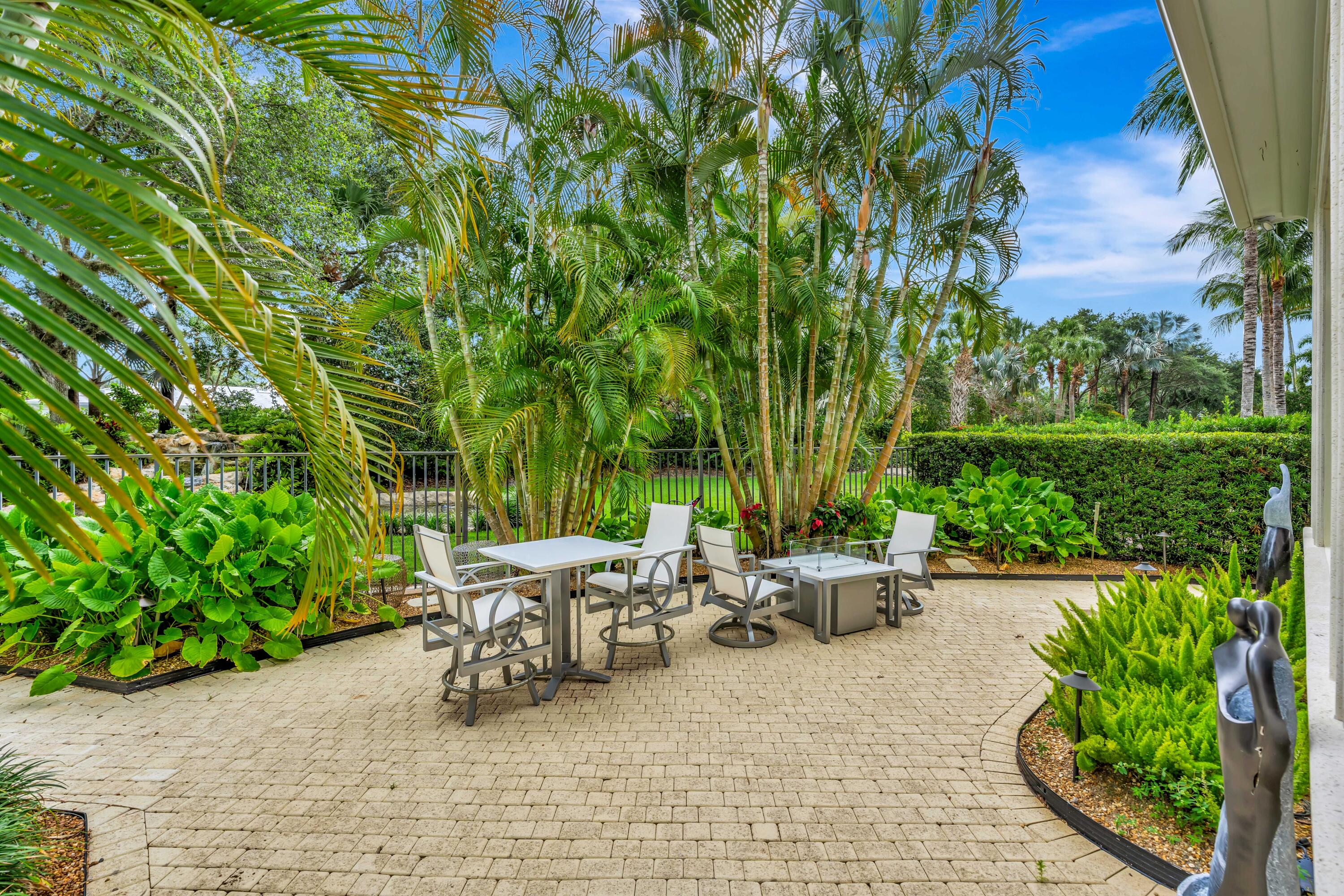 OLD PALM 2 - Residential