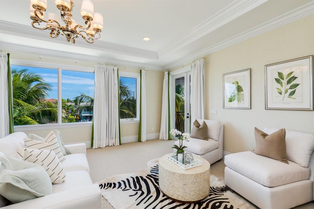 VENETIAN ISLES 1ST SEC - Residential