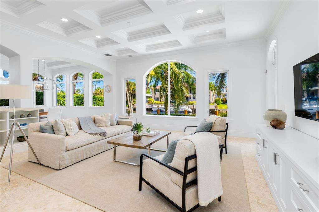 VENETIAN ISLES 1ST SEC - Residential