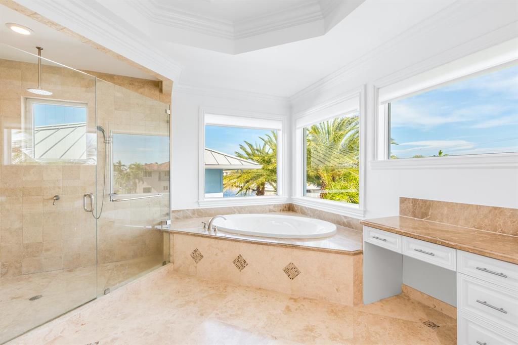 VENETIAN ISLES 1ST SEC - Residential