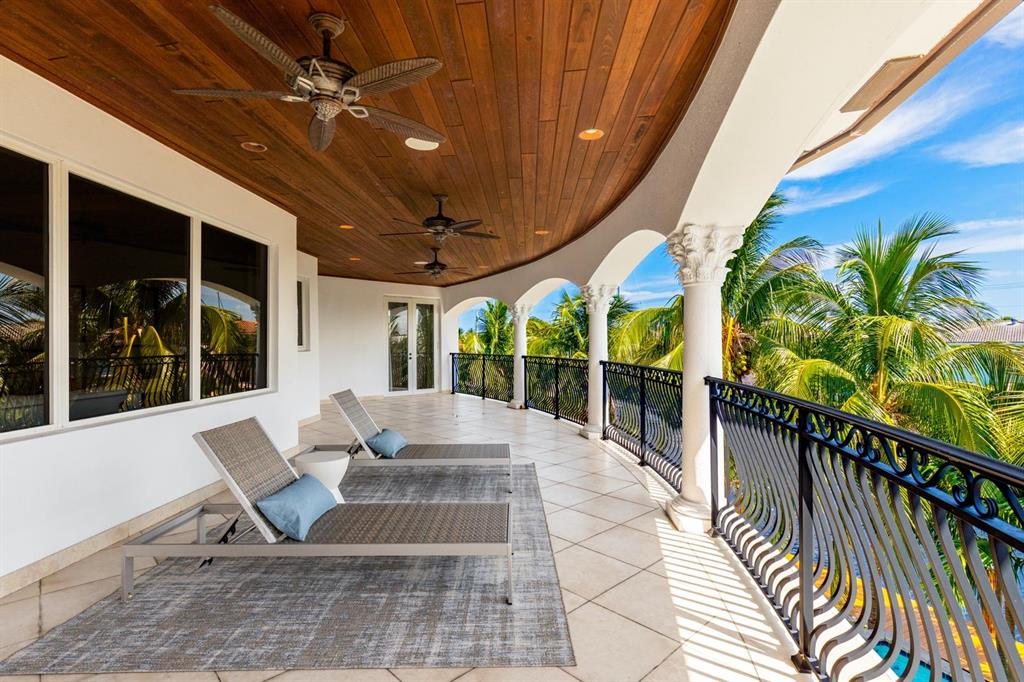 VENETIAN ISLES 1ST SEC - Residential