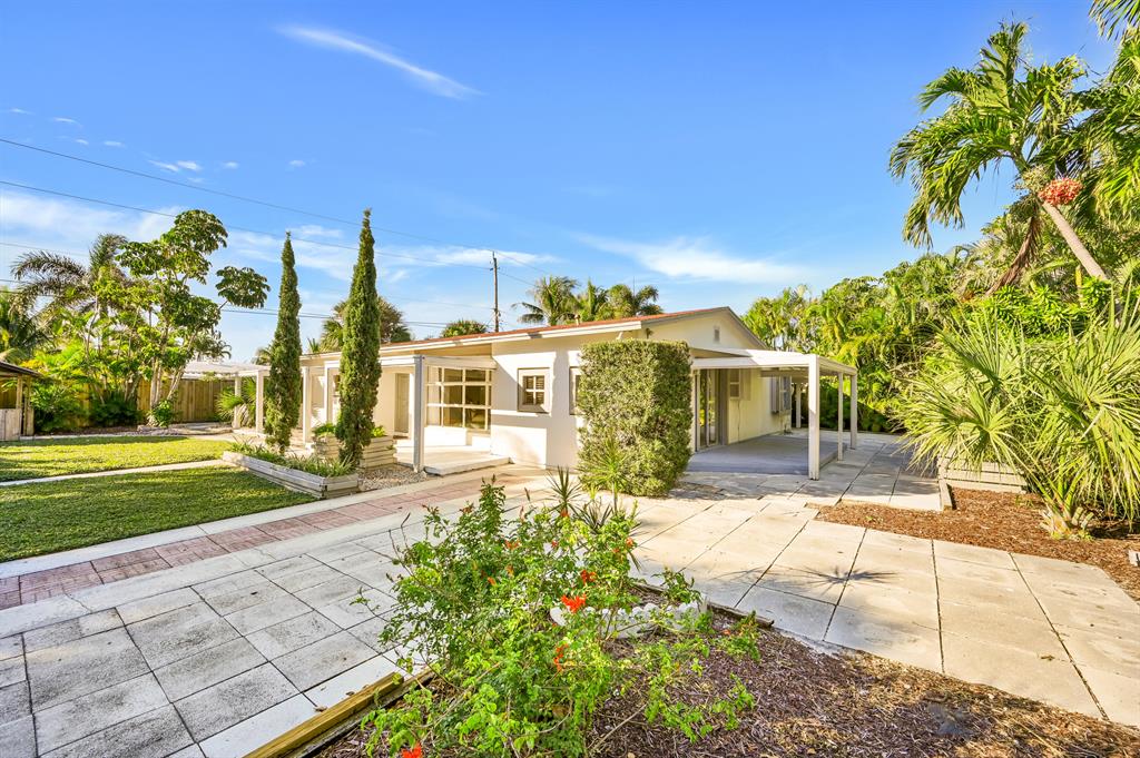 LEWIS SHORE ESTATES LA VISTA ADDN 1 - Residential