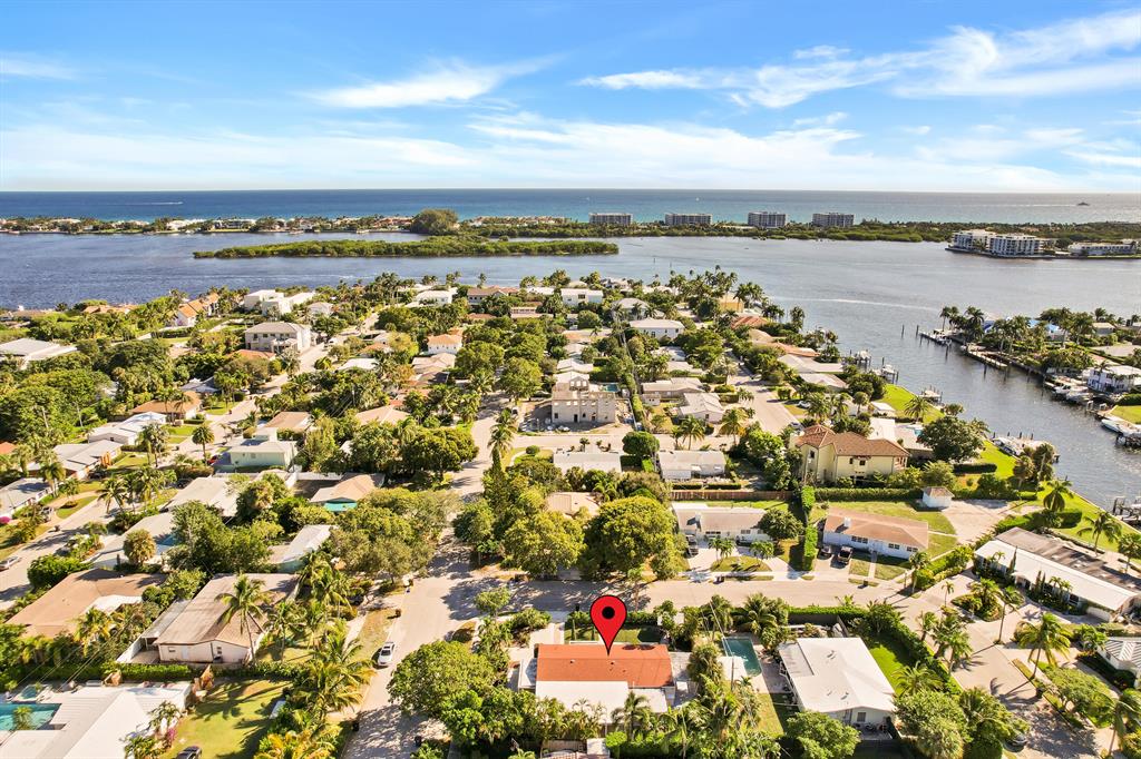 LEWIS SHORE ESTATES LA VISTA ADDN 1 - Residential