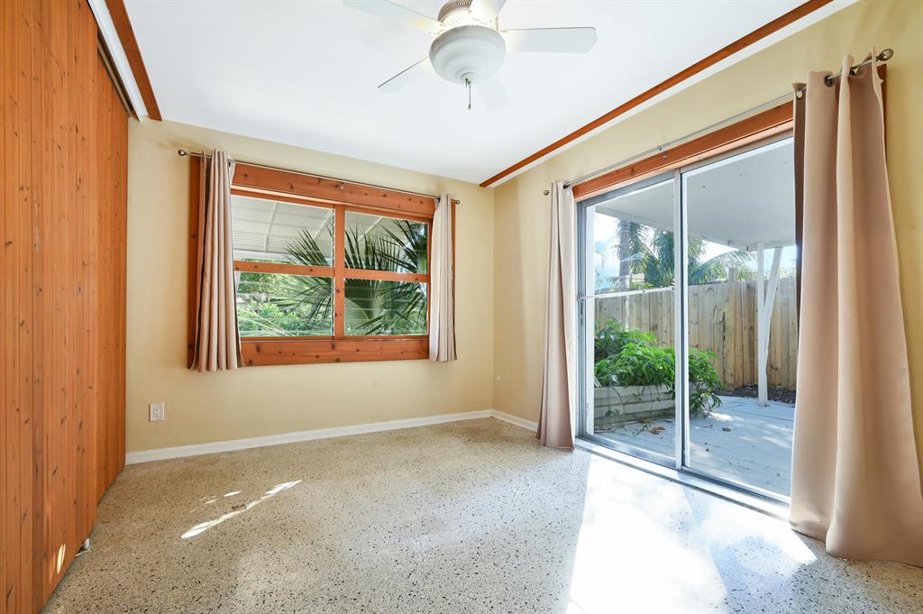 LEWIS SHORE ESTATES LA VISTA ADDN 1 - Residential