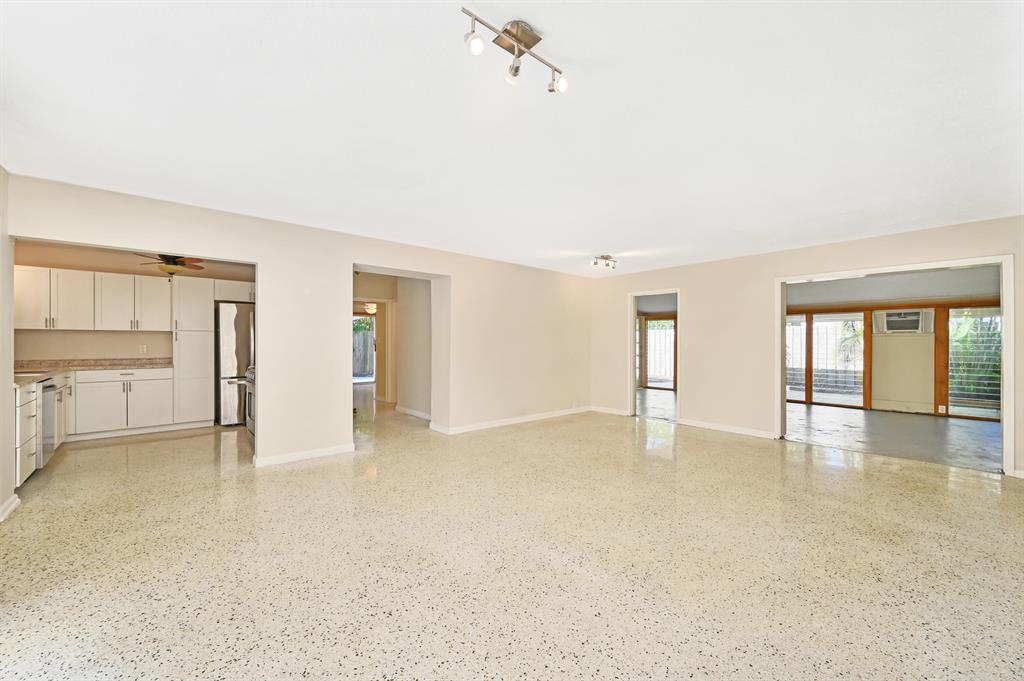 LEWIS SHORE ESTATES LA VISTA ADDN 1 - Residential