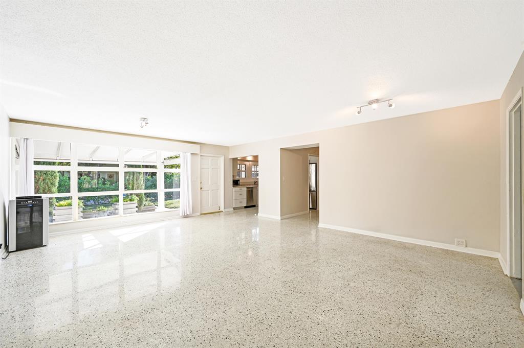 LEWIS SHORE ESTATES LA VISTA ADDN 1 - Residential