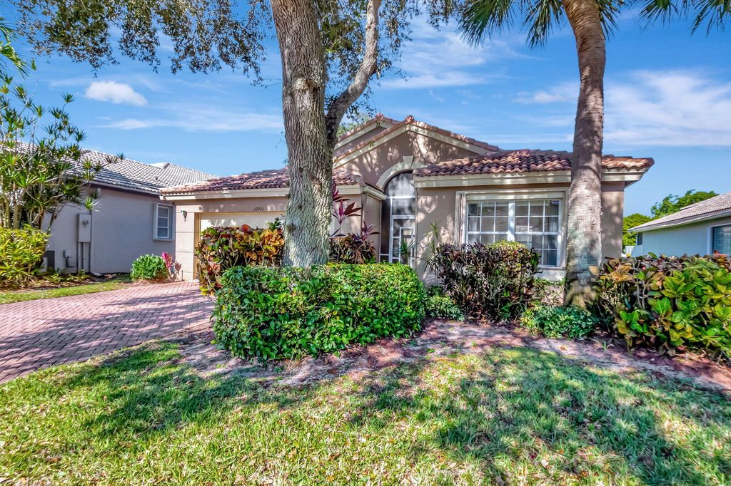 Photo of 10921 Royal Caribbean Circle, Boynton Beach, FL 33437 (MLS # R11032525)