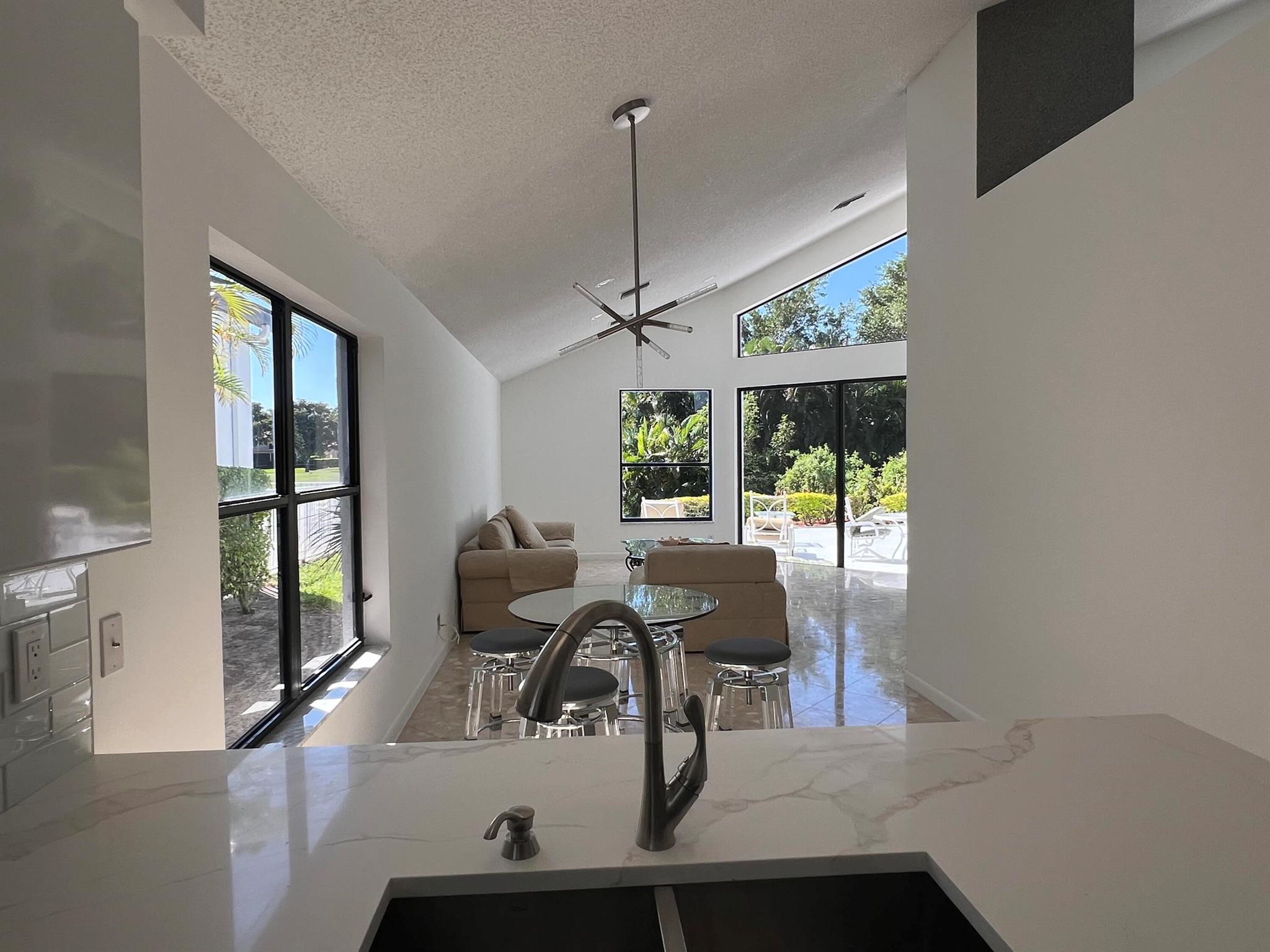 LAURELWOOD - Residential