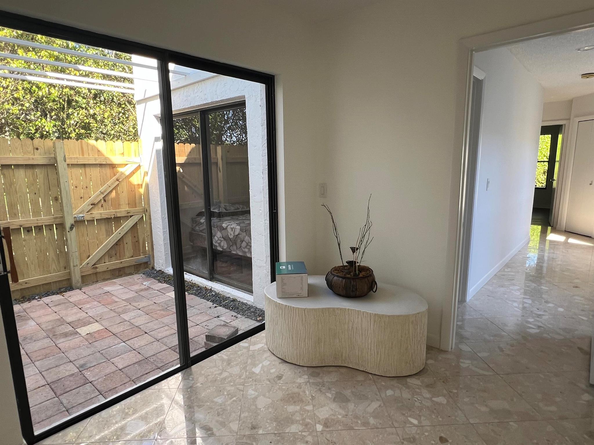 LAURELWOOD - Residential