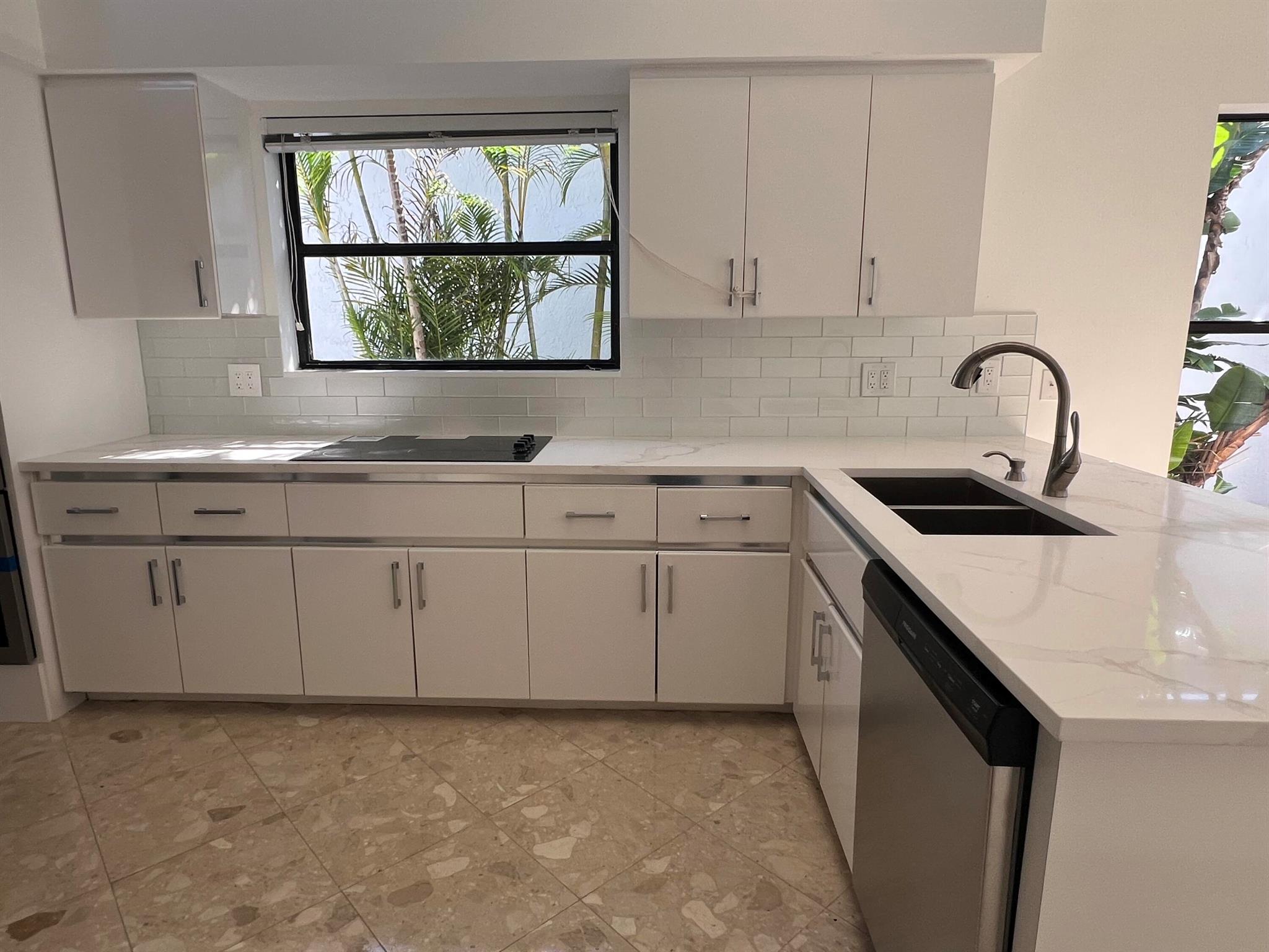 LAURELWOOD - Residential