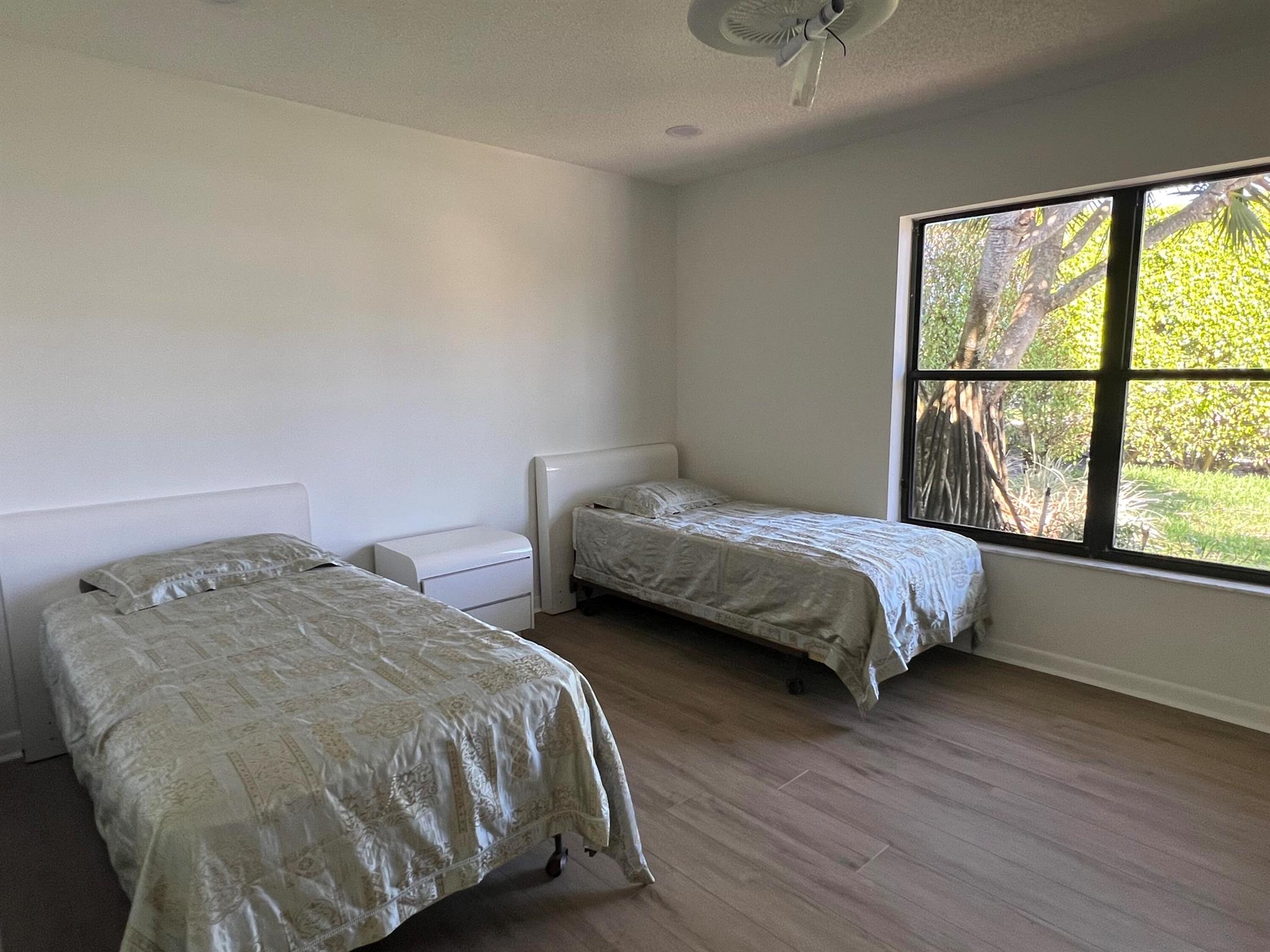 LAURELWOOD - Residential