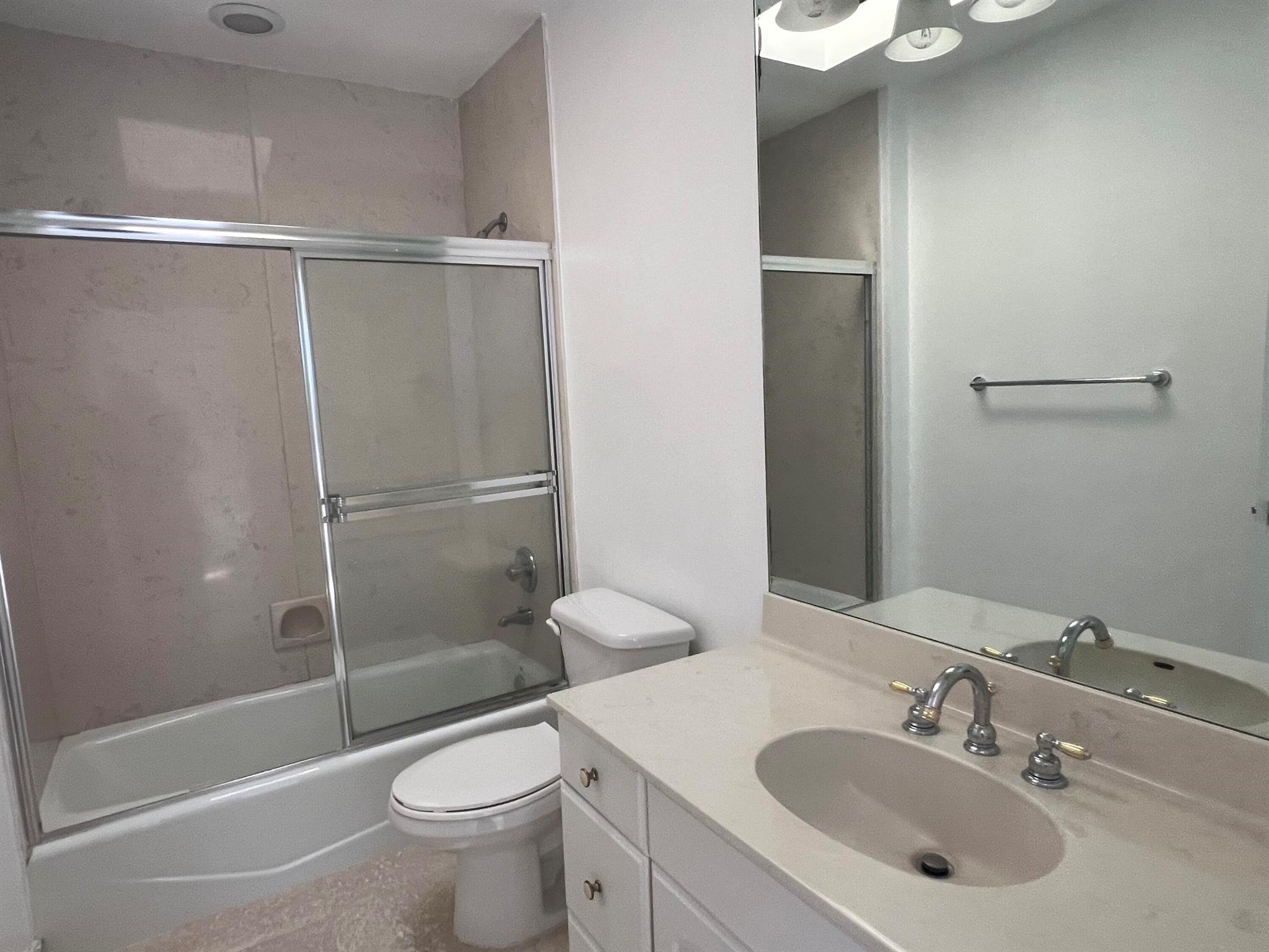 LAURELWOOD - Residential