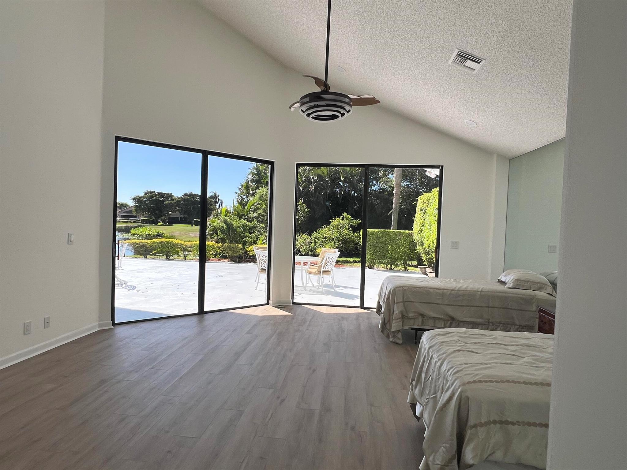 LAURELWOOD - Residential