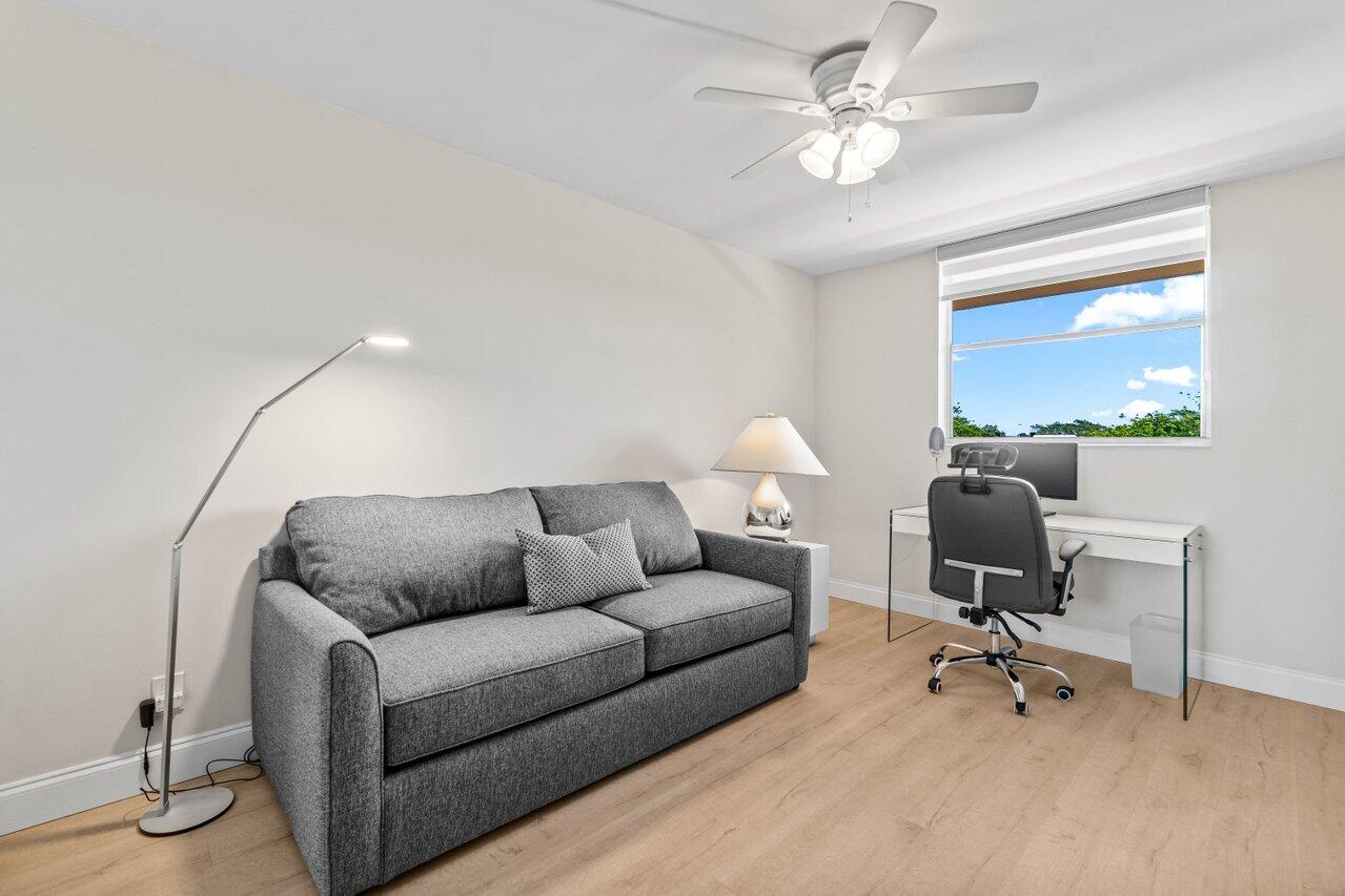 BOCA TEECA CONDO 5 - Residential