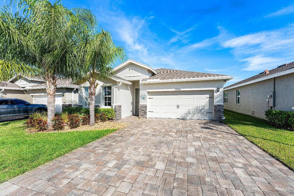 Photo of 5715 SE Canyata Court, Hobe Sound, FL 33455 (MLS # R11147014)