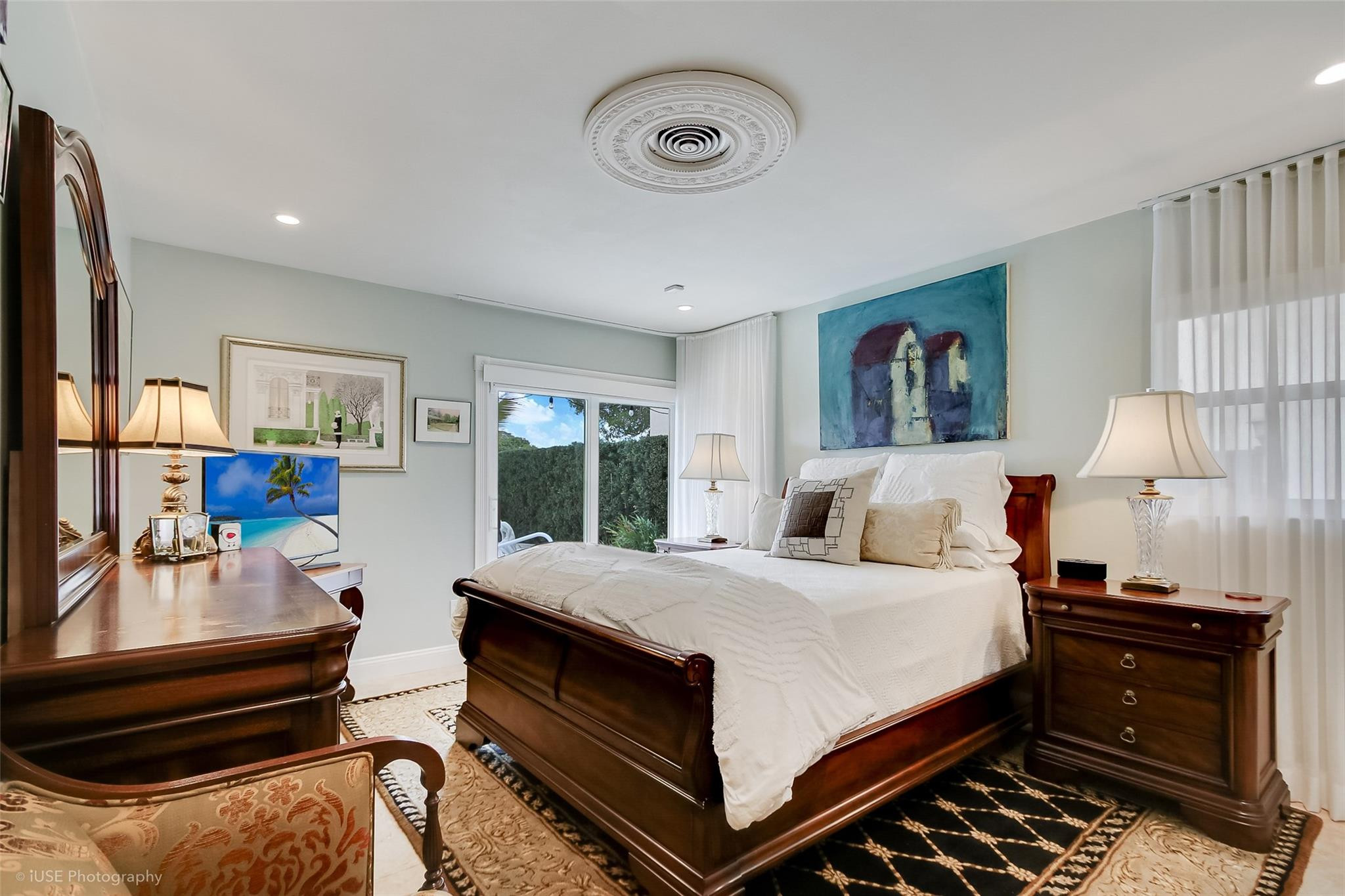 MIDDLE RIVER MANOR - Residential