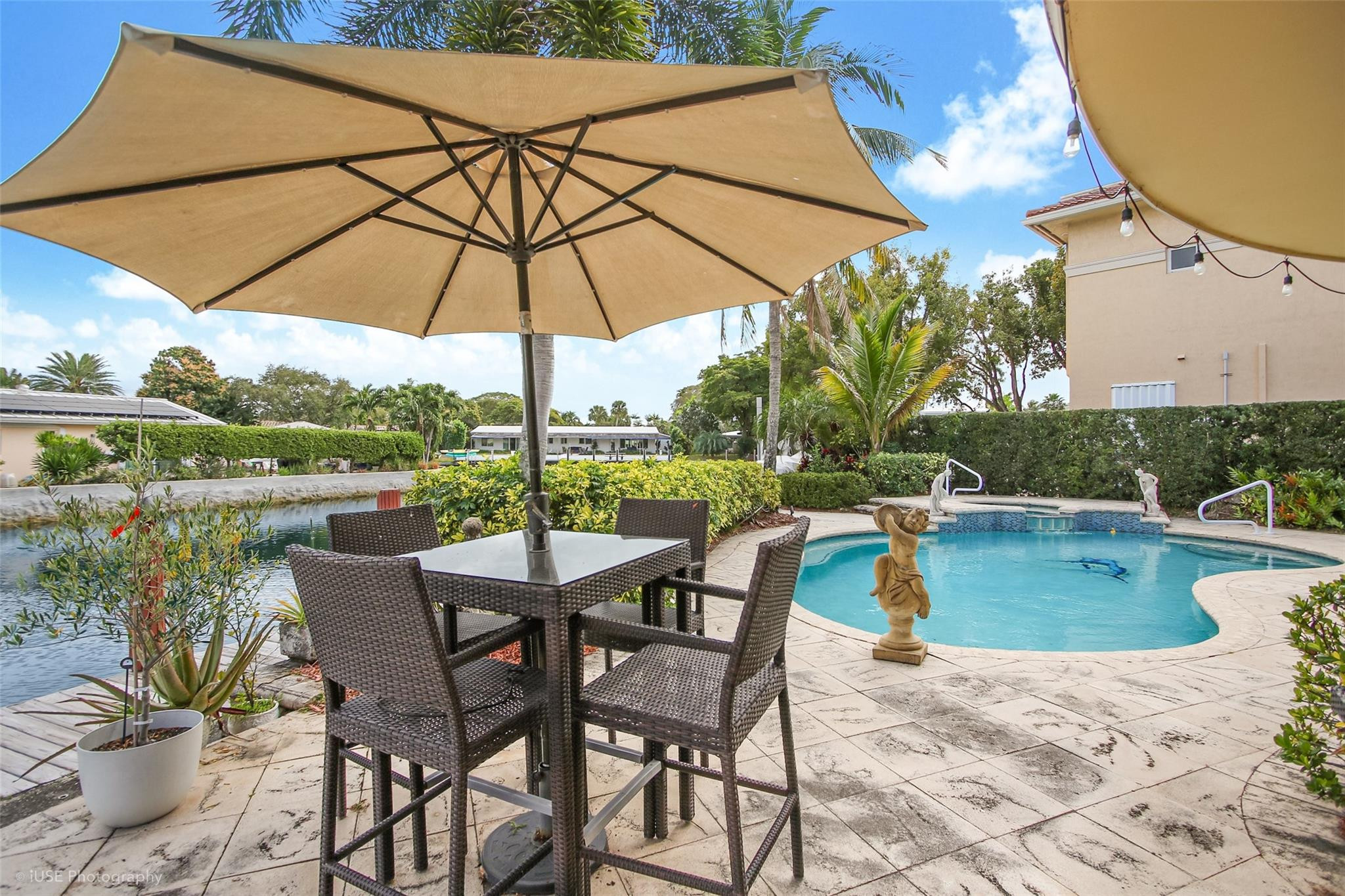 MIDDLE RIVER MANOR - Residential