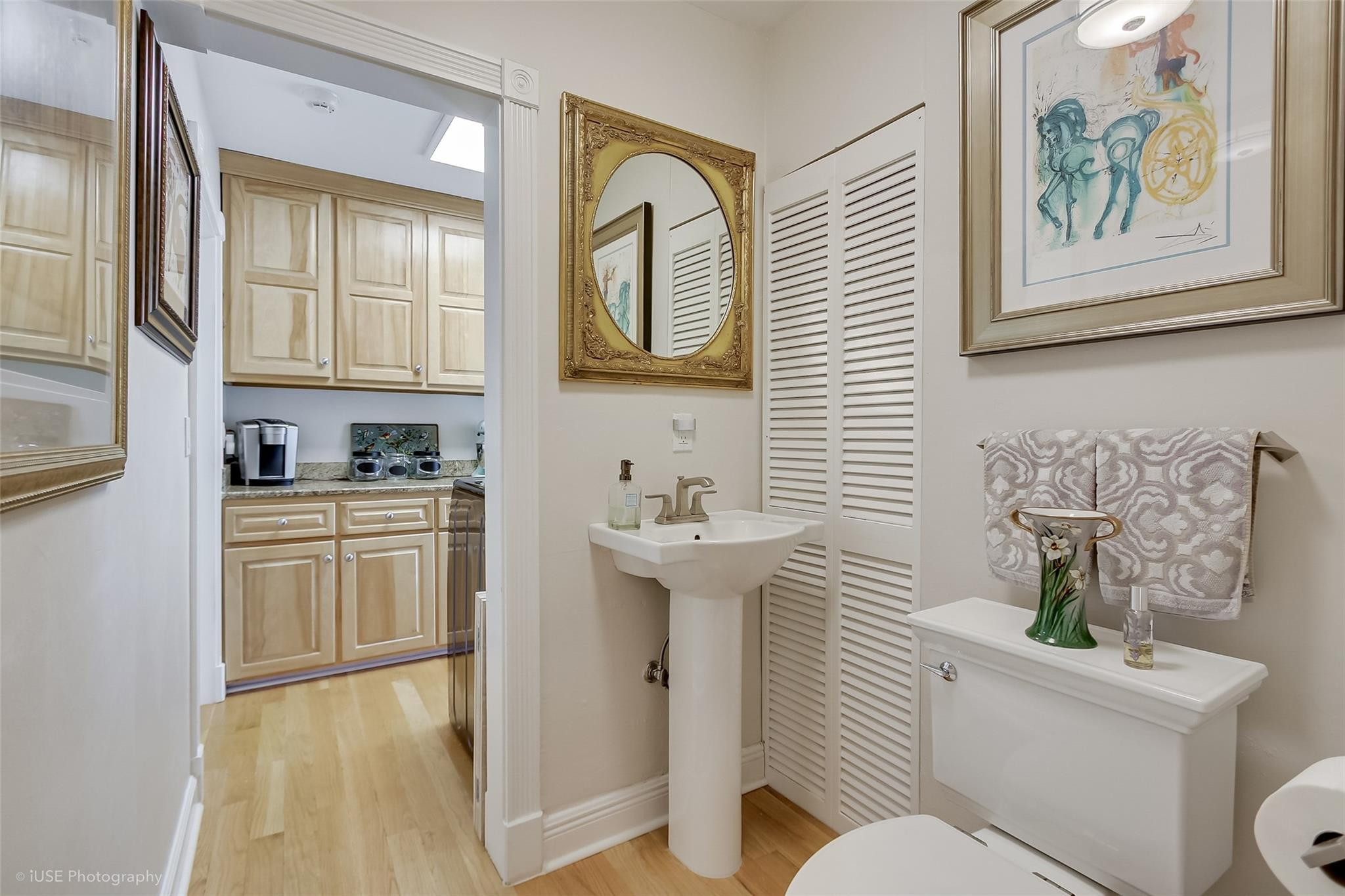 MIDDLE RIVER MANOR - Residential