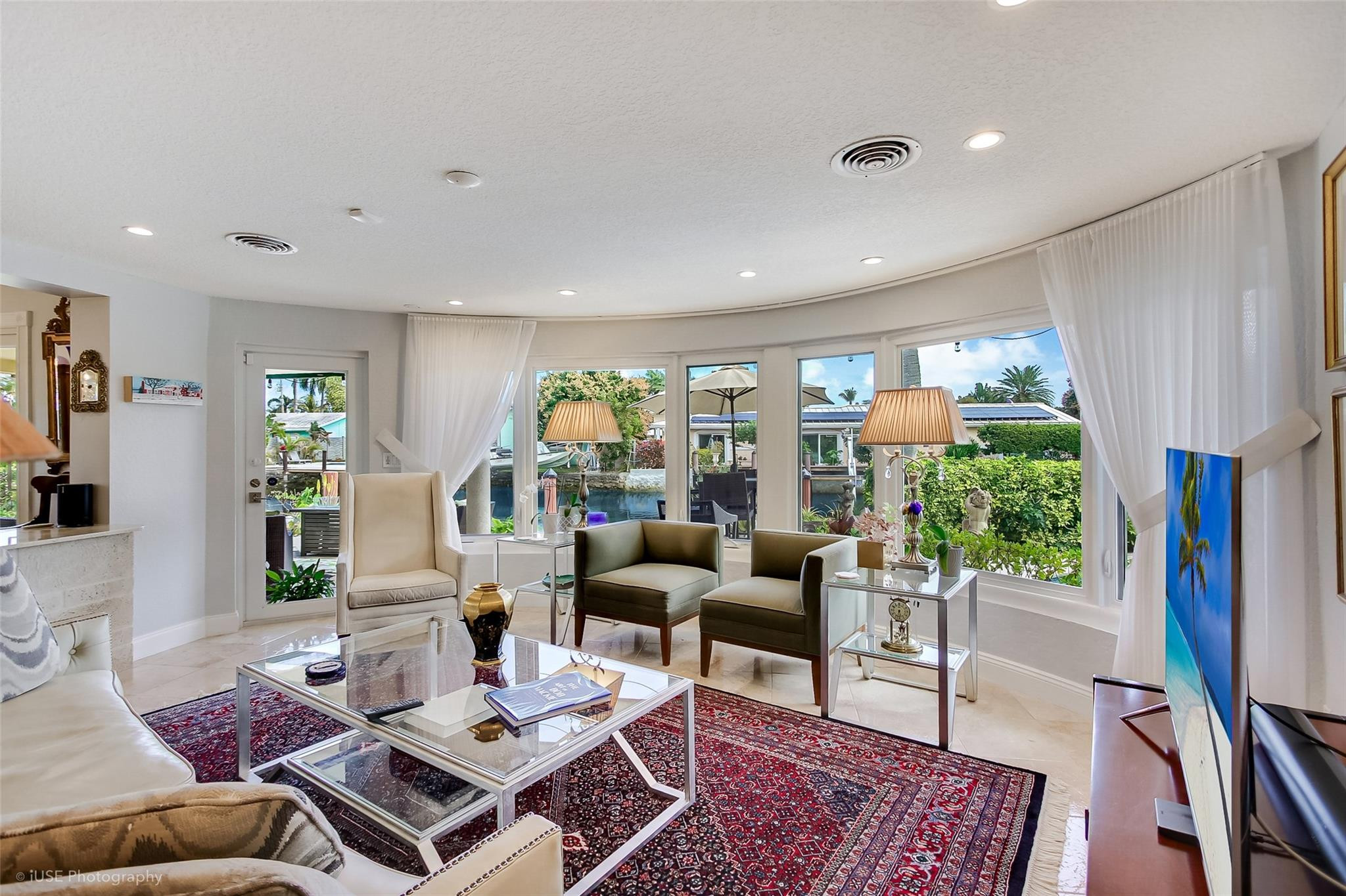 MIDDLE RIVER MANOR - Residential