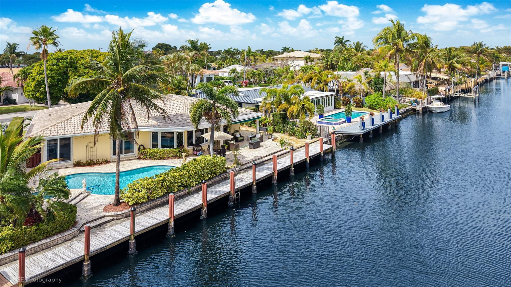 MIDDLE RIVER MANOR - Residential