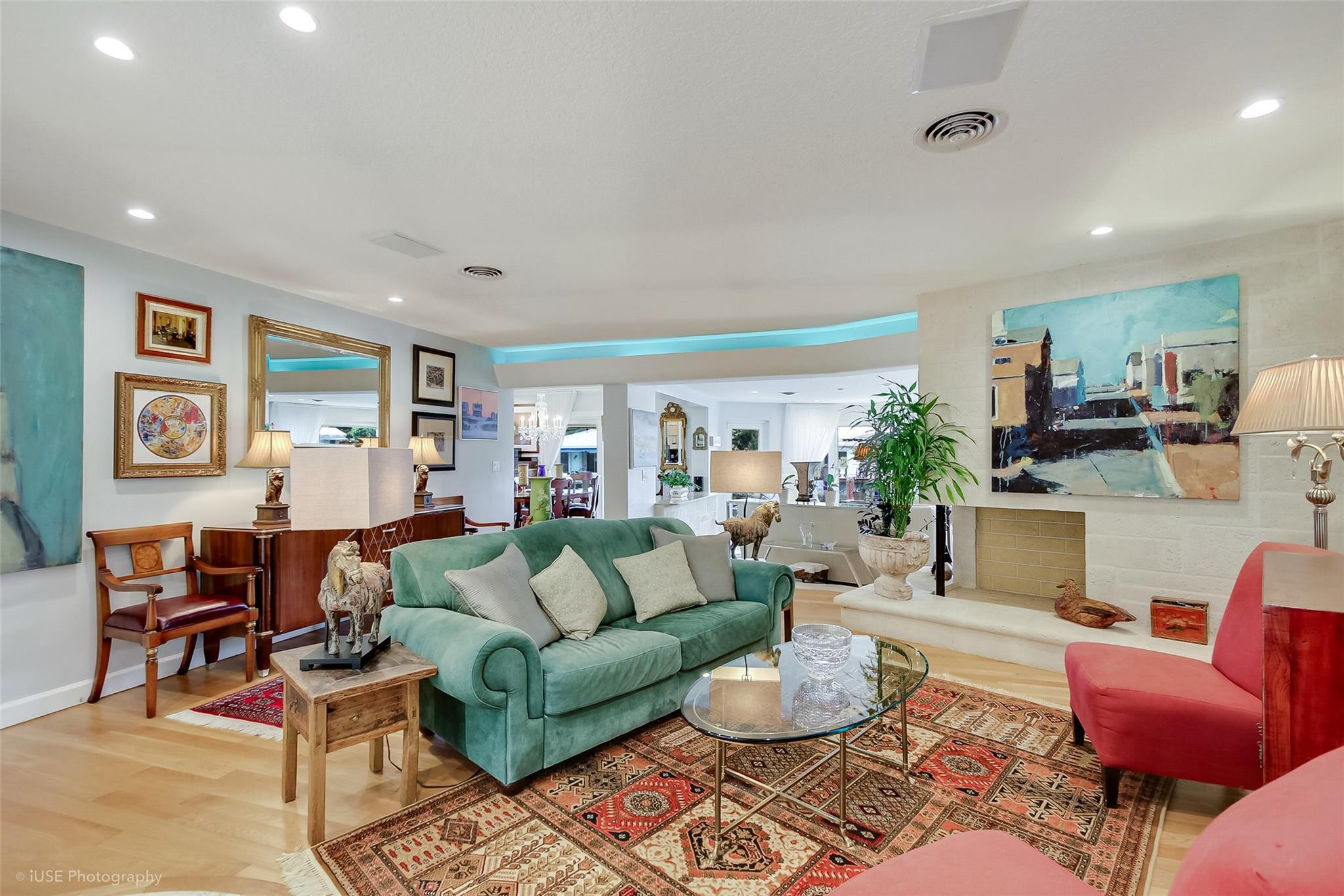 MIDDLE RIVER MANOR - Residential