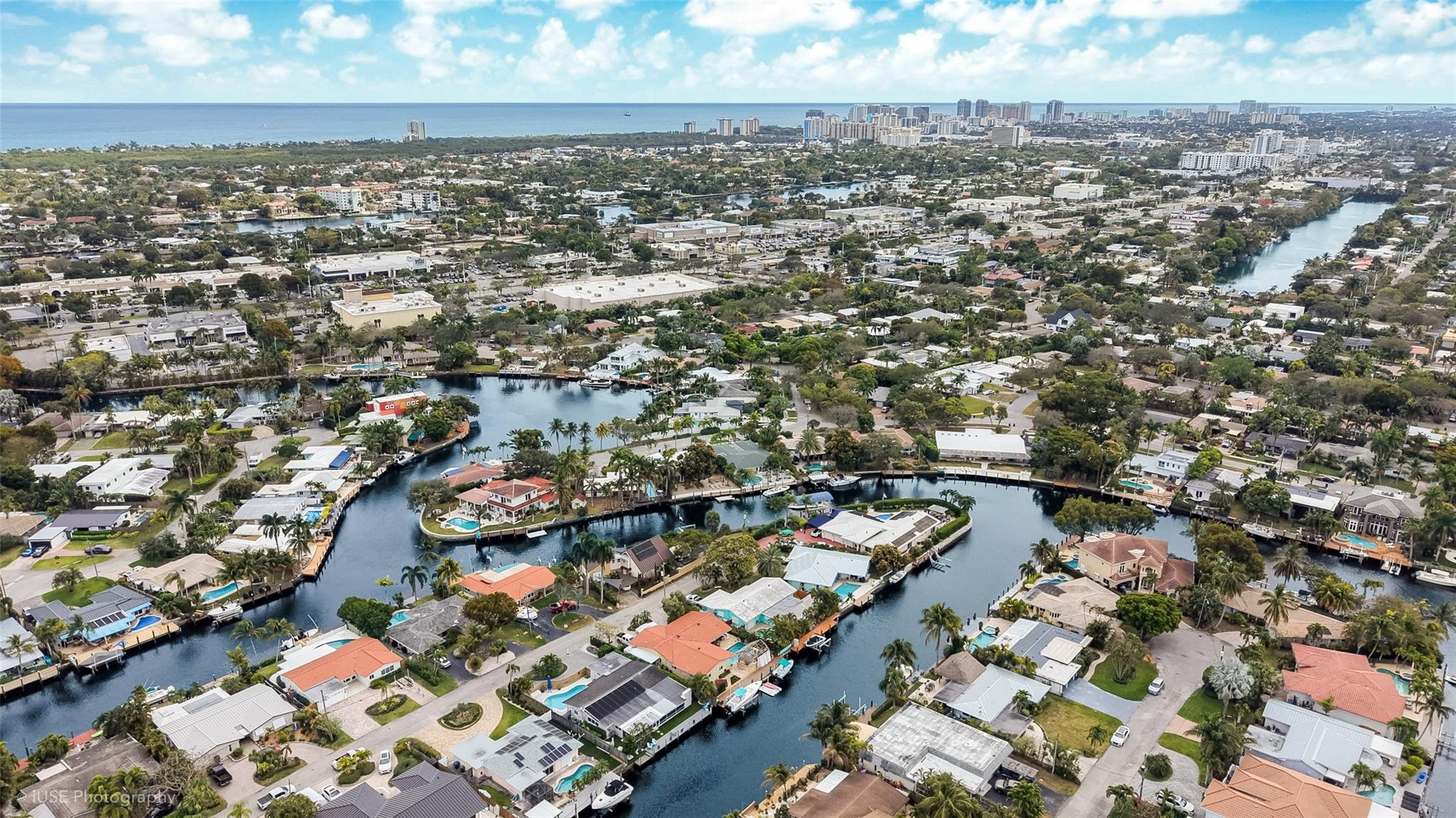 MIDDLE RIVER MANOR - Residential