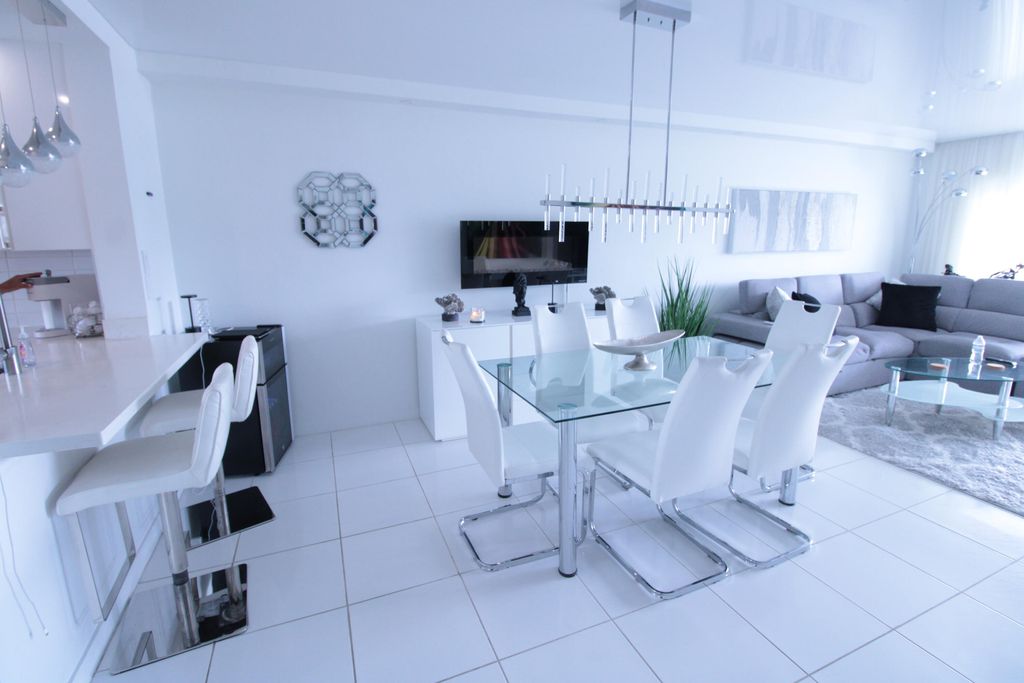 Photo of 470 Paradise Isle Boulevard #302, Hallandale Beach, FL 33009 (MLS # B26002019)